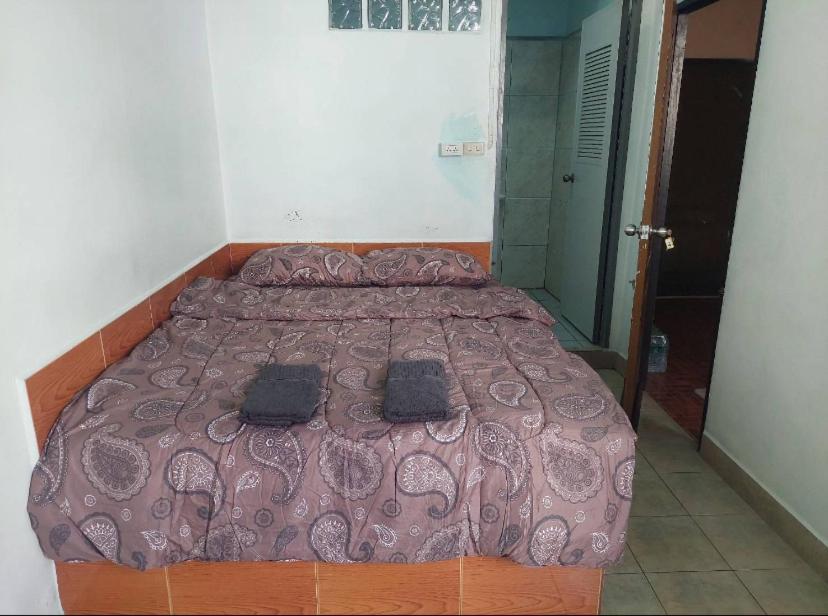Pluemchai Guesthouse Джомтьєн-Біч Екстер'єр фото